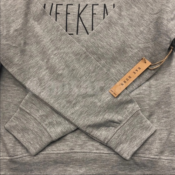 ****SOLD*****Rae Dunn Weekend sweatshirt Size M - Picture 3 of 3